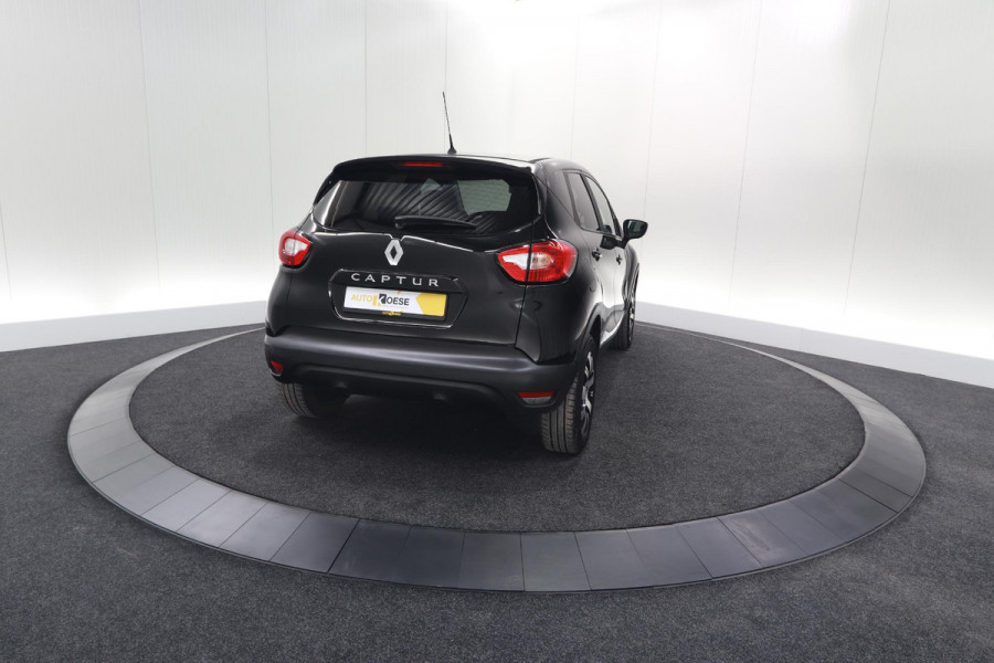 Renault Captur TCe 90 Limited | Parkeersensoren | Navigatie | Airco | Getint Glas