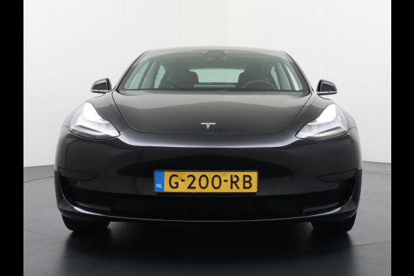 Tesla Model 3 Gereserveerd SR+ 60kWh 325PK AutoPilot FSD-computer-3 Leder PanoDak Adaptive-Cruise Premium-Luidsprekers Keyless via App Lmv 18" Camera's Ele WIFI Lane-Assist Speed-Assist Ecc Navi LED DAB Voorverwarmen interieur via App One-Pedal-Drive 1e Eigenaar Massa ledig voertuig 1.584kg Origineel Nederlandse auto