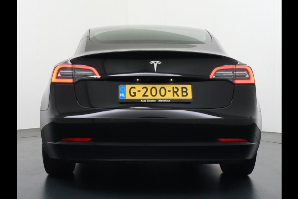 Tesla Model 3 Gereserveerd SR+ 60kWh 325PK AutoPilot FSD-computer-3 Leder PanoDak Adaptive-Cruise Premium-Luidsprekers Keyless via App Lmv 18" Camera's Ele WIFI Lane-Assist Speed-Assist Ecc Navi LED DAB Voorverwarmen interieur via App One-Pedal-Drive 1e Eigenaar Massa ledig voertuig 1.584kg Origineel Nederlandse auto