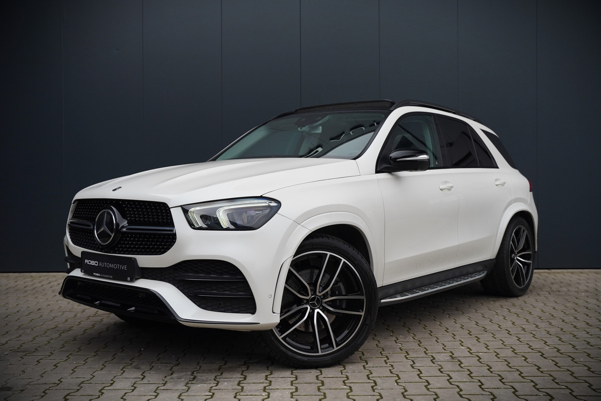 Mercedes-Benz GLE 350 D 4MATIC | AMG | Burmester | Adaptive Cruise Control | Stoelverwarming | Panoramadak | Luchtvering | Trekhaak | Grijs Kenteken | 360° Camera | BTW | Apple Carplay | Ambiance Verlichting | Leder | Nigh