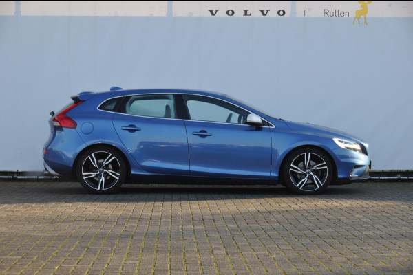 Volvo V40 T4 190PK handgeschakeld Business Sport Cruise control / Standkachel / Parkeersensoren achter / Bluetooth / Navigatie / Stoelverwarming /