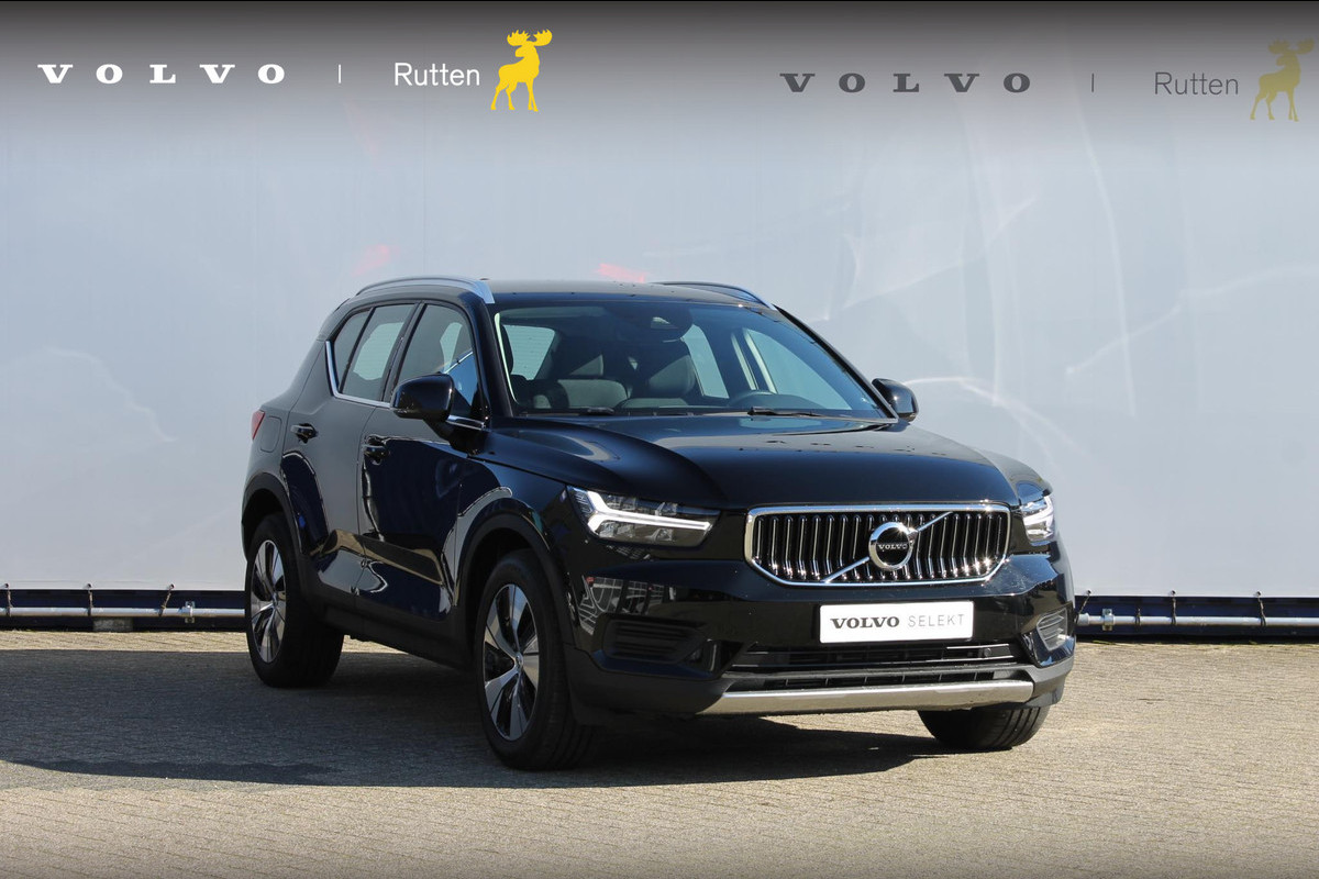 Volvo XC40 T4 211PK Automaat Recharge Inscription Expression / Navigatie / Road Sign Information / Cruise Control / Parkeersensoren achter / Draadloos opladen / ECC Apple Carplay