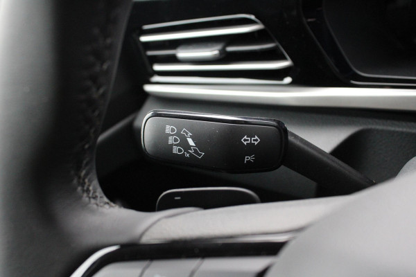 Ford Transit Connect 1.5 EcoBoost PHEV L2 Limited | SCI | Graphite Grey  | Laadvloerbescherming hout | Driver Assistance Pack Trailer | Programmeerbare Interface Module