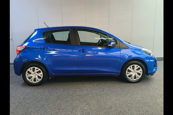 Toyota Yaris 1.0 VVT-i Active uit 2019 Rijklaar + 12 maanden Bovag-garantie Henk Jongen Auto's in Helmond,  al 50 jaar service zoals 't hoort!