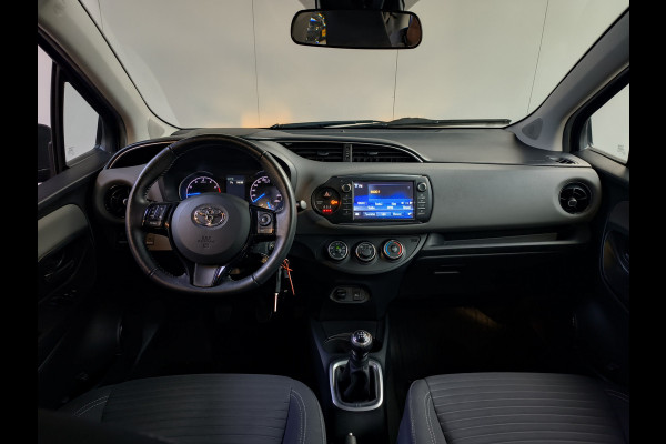 Toyota Yaris 1.0 VVT-i Active uit 2019 Rijklaar + 12 maanden Bovag-garantie Henk Jongen Auto's in Helmond,  al 50 jaar service zoals 't hoort!