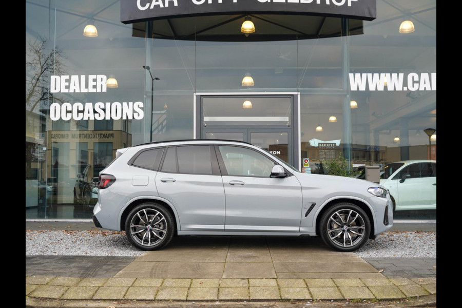 BMW X3 XDrive30e Business M-sport / Laser / Pano / 360 / Adaptive / Ambient / El. haak / HiFi / 20 inch