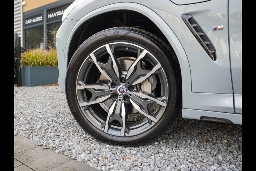 BMW X3 XDrive30e Business M-sport / Laser / Pano / 360 / Adaptive / Ambient / El. haak / HiFi / 20 inch