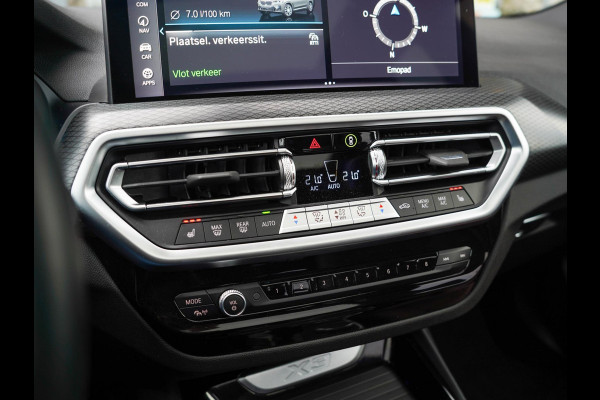 BMW X3 XDrive30e Business M-sport / Laser / Pano / 360 / Adaptive / Ambient / El. haak / HiFi / 20 inch
