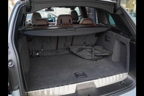 BMW X3 XDrive30e Business M-sport / Laser / Pano / 360 / Adaptive / Ambient / El. haak / HiFi / 20 inch