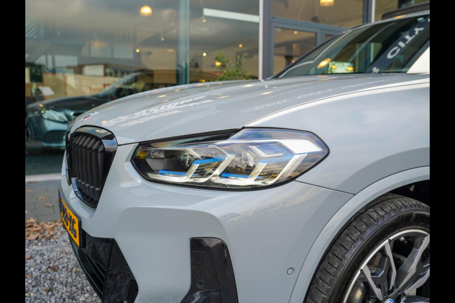 BMW X3 XDrive30e Business M-sport / Laser / Pano / 360 / Adaptive / Ambient / El. haak / HiFi / 20 inch