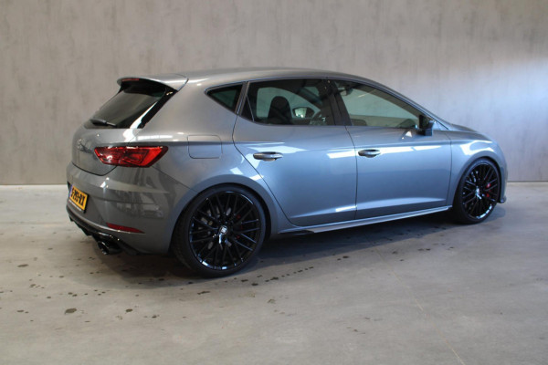 Seat Leon 2.0 TSI CUPRA 300 Performance Pack/Camera/Key les/Brembo