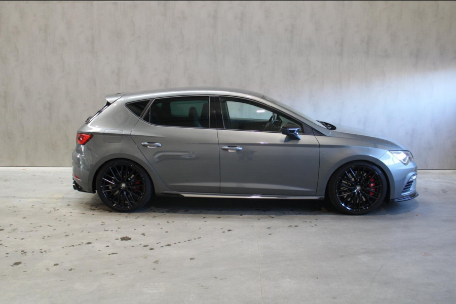 Seat Leon 2.0 TSI CUPRA 300 Performance Pack/Camera/Key les/Brembo