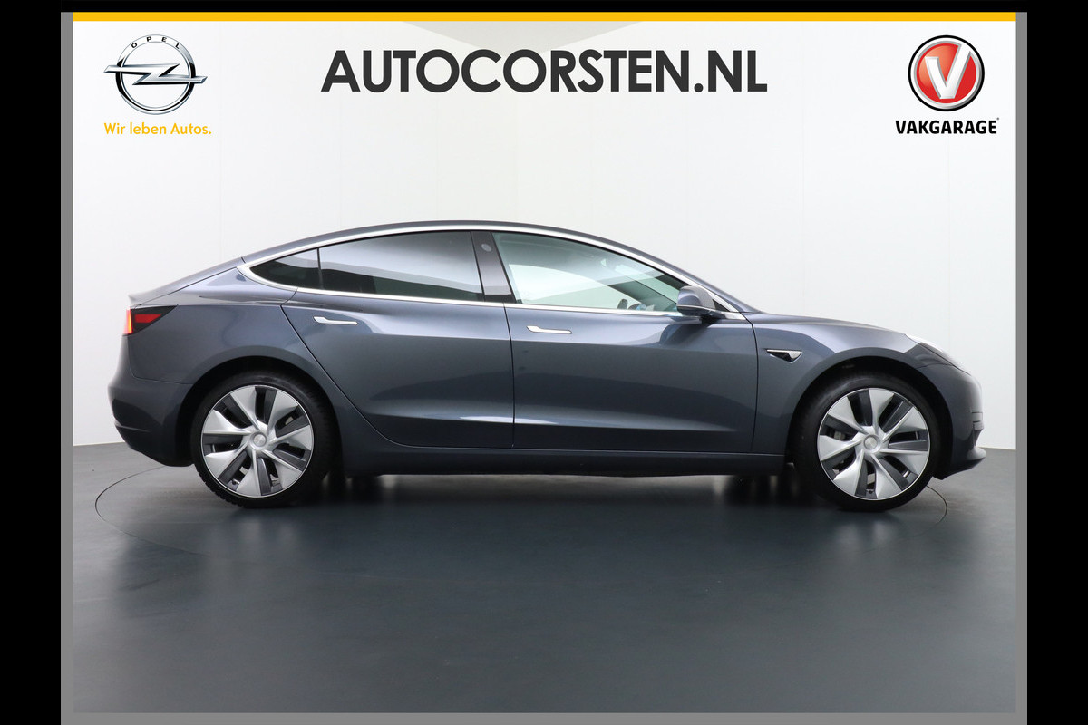 Tesla Model 3 SR+60kWh 326PK Privacy-Glass 19" AutoPilot FSD-computer-3 Premium-Luidsprekers Leer PanoDak Adaptive cruise Camera's Elektr.-Stu Ecc Navigatiesysteem full map LED-a+v Comfortstoel(en) ACC Dual-ECC DAB Voorverwarmen interieur via App Keyless via Telefoonsleutel One-Pedal-Drive Orig. Nederlandse Auto