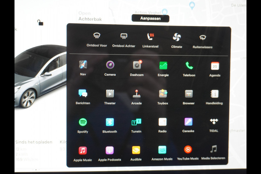 Tesla Model 3 SR+60kWh 326PK Privacy-Glass 19" AutoPilot FSD-computer-3 Premium-Luidsprekers Leer PanoDak Adaptive cruise Camera's Elektr.-Stu Ecc Navigatiesysteem full map LED-a+v Comfortstoel(en) ACC Dual-ECC DAB Voorverwarmen interieur via App Keyless via Telefoonsleutel One-Pedal-Drive Orig. Nederlandse Auto