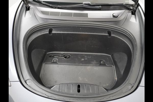 Tesla Model 3 SR+60kWh 326PK Privacy-Glass 19" AutoPilot FSD-computer-3 Premium-Luidsprekers Leer PanoDak Adaptive cruise Camera's Elektr.-Stu Ecc Navigatiesysteem full map LED-a+v Comfortstoel(en) ACC Dual-ECC DAB Voorverwarmen interieur via App Keyless via Telefoonsleutel One-Pedal-Drive Orig. Nederlandse Auto
