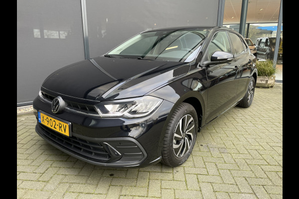 Volkswagen Polo 1.0 TSI Life Business NIEUW!! Climate control - Cruise control adaptive - Parksensoren v+a - Navi full map - A-uitrijcamera - MF Lederen stuurwiel - LMV - Apple carplay/Android auto - Bluetooth - DAB - Hill hold - Regen s