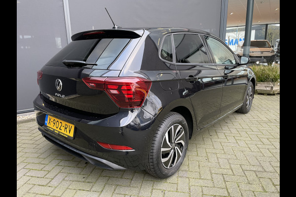 Volkswagen Polo 1.0 TSI Life Business NIEUW!! Climate control - Cruise control adaptive - Parksensoren v+a - Navi full map - A-uitrijcamera - MF Lederen stuurwiel - LMV - Apple carplay/Android auto - Bluetooth - DAB - Hill hold - Regen s