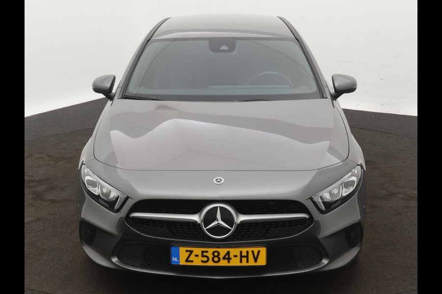 Mercedes-Benz A-Klasse 200 Premium BLACK WIDE-SCREEN SFEERVERLICHTING LEER