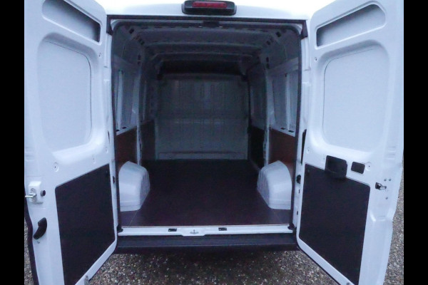 Opel Movano 2.2D 140PK, L2H2, Airco, cam. NIEUW BPM-vrij Nieuwste model
