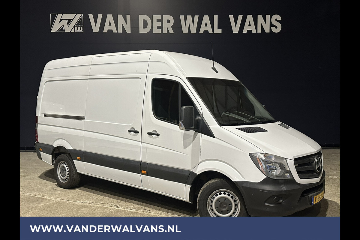 Mercedes-Benz Sprinter 316 CDI 164pk L2H2 Euro6 Airco | 2800kg Trekhaak | Cruisecontrol Parkeersensoren, chauffeursstoel