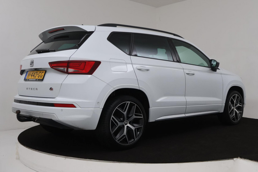 Seat Ateca 1.5 TSI FR Business Intense (PANORAMADAK, ACHTERUITRIJCAMERA, STOELVERWARMING, TREKHAAK, GOED ONDERHOUDEN)