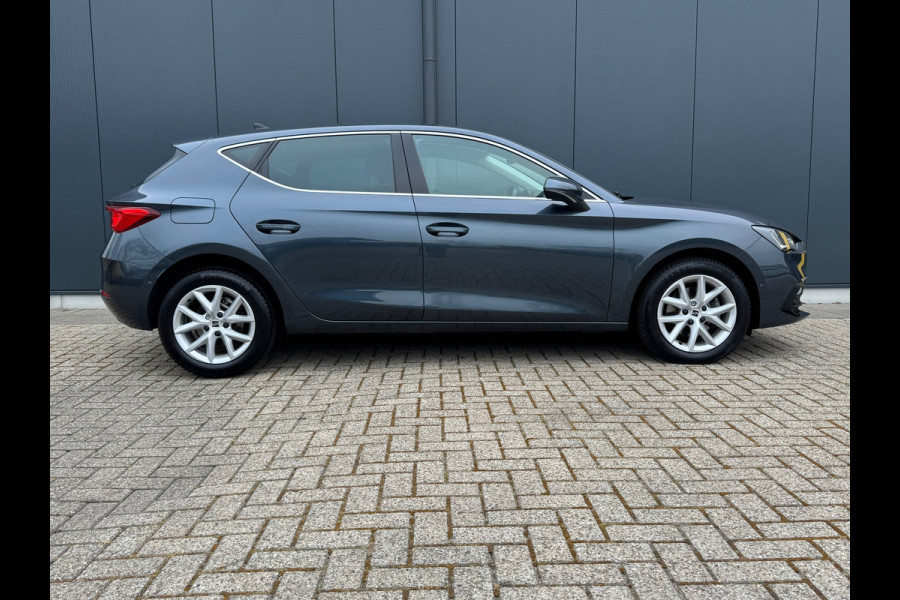 Seat Leon 1.5 eTSI Style Launch Edition * AppleCarPlay * Camera * Trekhaak *