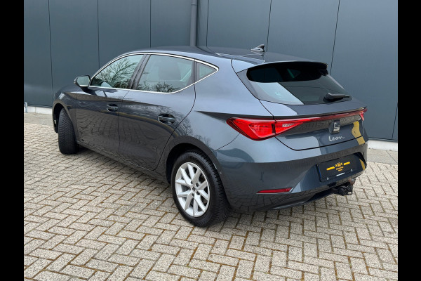 Seat Leon 1.5 eTSI Style Launch Edition * AppleCarPlay * Camera * Trekhaak *