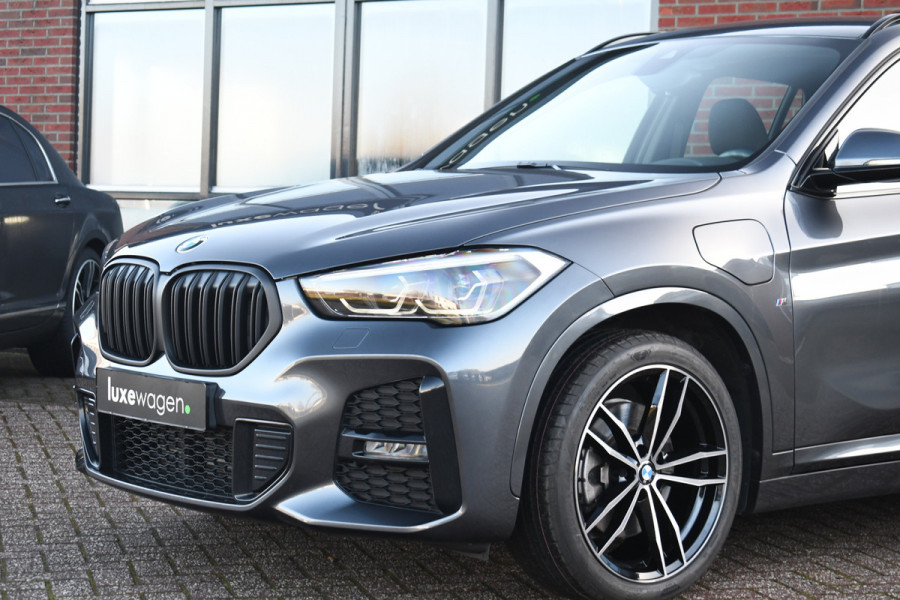 BMW X1 xDrive25e M-Sport Camera El-Klep Stuurverw 19inch