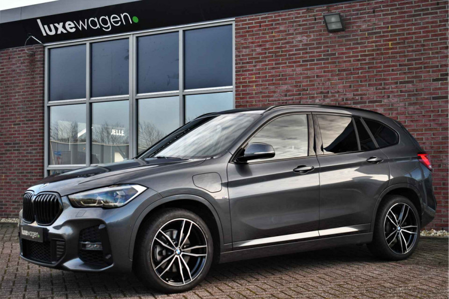 BMW X1 xDrive25e M-Sport Camera El-Klep Stuurverw 19inch