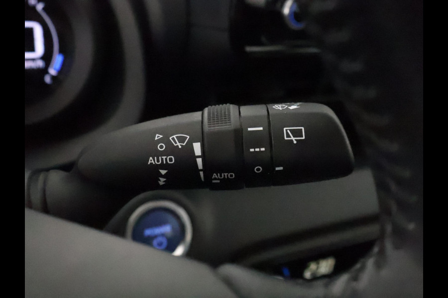 Toyota Yaris 1.5 Hybrid Dynamic | Apple Carplay & AndroidAUTO | Adapt.Cruise Control | Camera | Climate Control |