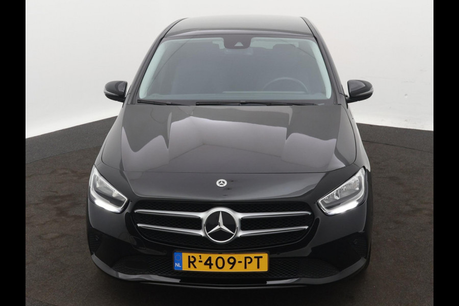 Mercedes-Benz B-Klasse 180 Luxury Line BLACK 1/2-LEER WIDESCREEN SFEER