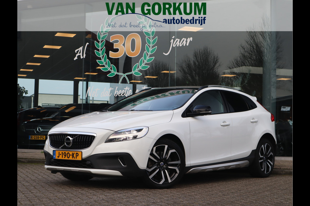 Volvo V40 Cross Country 1.5 T3 Summum Automaat