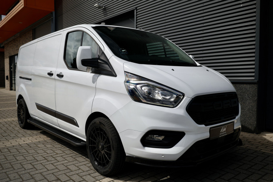 Ford Transit Custom 340 2.0 TDCI L2H1 | L+R Schuifdeur | Navigatie | Blind Spot | CarPlay | Camera | Standkachel | Trekhaak | 3-Zitter | Nieuwe APK | Onderhoudsbeurt