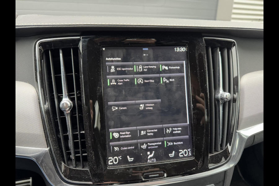 Volvo V90 2.0 T4 Business Sport R-Desing | Navigatie | Lederen Bekleding | Harmon/Kardon | Camera | DAB | Elektrische Achterklep |