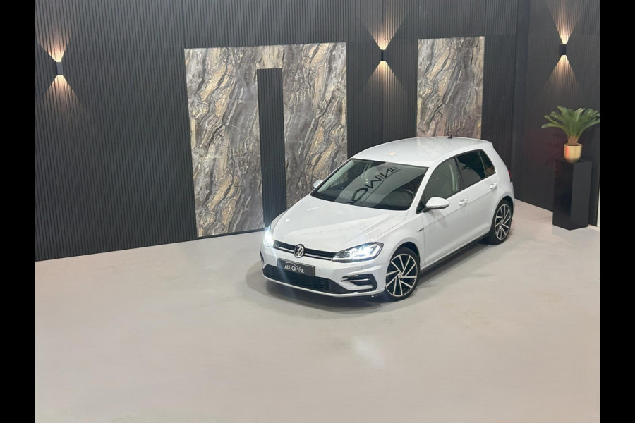 Volkswagen Golf 1.5 TSI DSG Highline Business R-line|ACC|Front Ass|Stoelverwarming