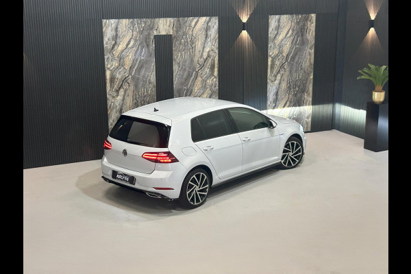 Volkswagen Golf 1.5 TSI DSG Highline Business R-line|ACC|Front Ass|Stoelverwarming