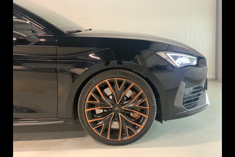 CUPRA Leon 2.0 TSI Copper Edition | KUIPSTOELEN | PANO | CARBON | BEATS AUDIO