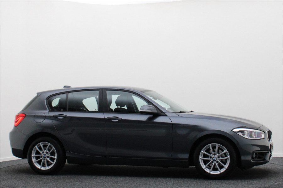 BMW 1-serie 118i Executive Automaat LED, Climate, Cruise, Navigatie, Bluetooth, PDC, Start/Stop, 16''