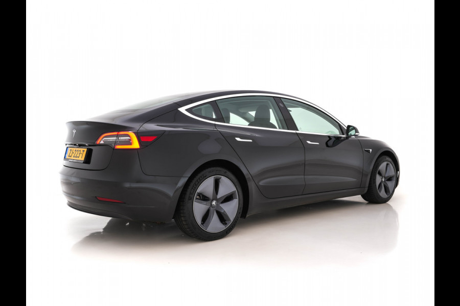 Tesla Model 3 Long Range RWD 75 kWh [ 3-Fase ] Aut. *PANO | AUTO-PILOT | TOWBAR | NAPPA-FULL-LEATHER | KEYLESS | FULL-LED | MEMORY-PACK | SURROUND-VIEW | DAB | CAPPLAY | DIGI-COCKPIT | LANE-ASSIST | COMFORT-SEATS | 18"ALU*