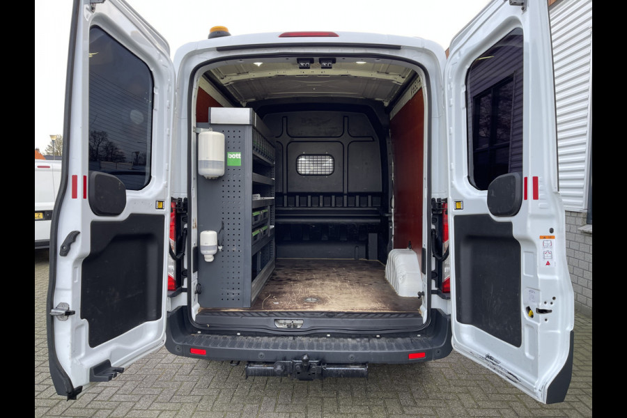 Ford Transit 330 2.0 TDCI L3H2 DC 6 persoons Trend / vaste prijs rijklaar € 16.950 ex btw / euro 6 diesel / airco / cruise / navigatie / trekhaak 2600 kg / Bott inrichting !