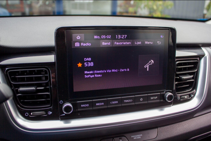 Kia Stonic 1.0 T-GDi MHEV DynamicLine |Prijs rijklaar incl 12 mnd garantie| Camera Carplay Clima Cruise