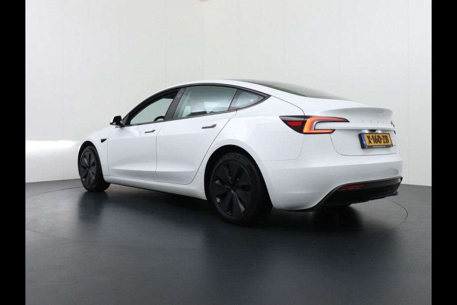 Tesla Model 3 Long Range AWD 78 kWh HIGHLANDER ORIG. NL. NAP KM. | TREKHAAK AFNEEMBAAR | TESLA GARANTIE T/M 3-2028
