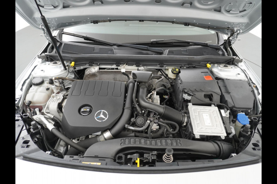 Mercedes-Benz A-Klasse 200 Ambition | STOELVERWARMING | RIJKLAARPRIJS INCL. 12 MND. BOVAGGARANTIE