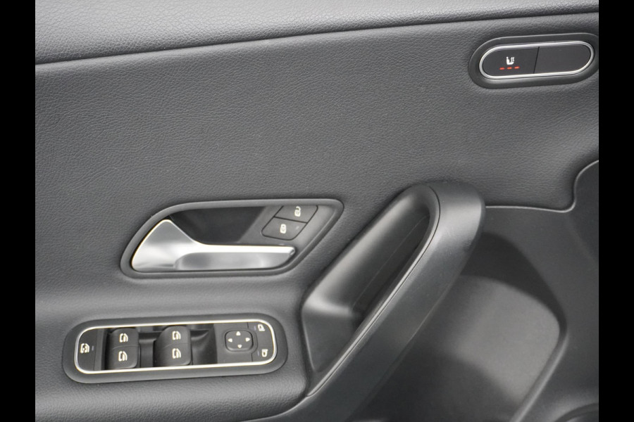 Mercedes-Benz A-Klasse 200 Ambition | STOELVERWARMING | RIJKLAARPRIJS INCL. 12 MND. BOVAGGARANTIE