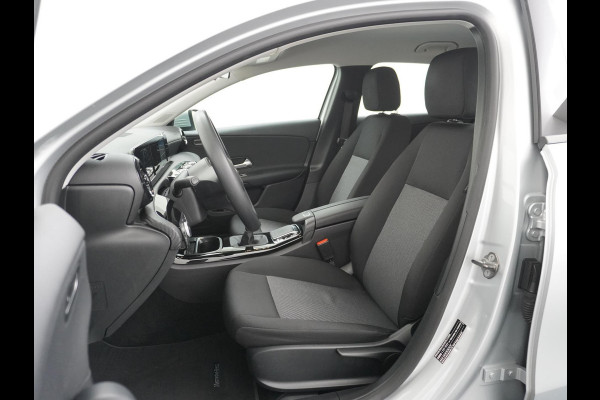 Mercedes-Benz A-Klasse 200 Ambition | STOELVERWARMING | RIJKLAARPRIJS INCL. 12 MND. BOVAGGARANTIE