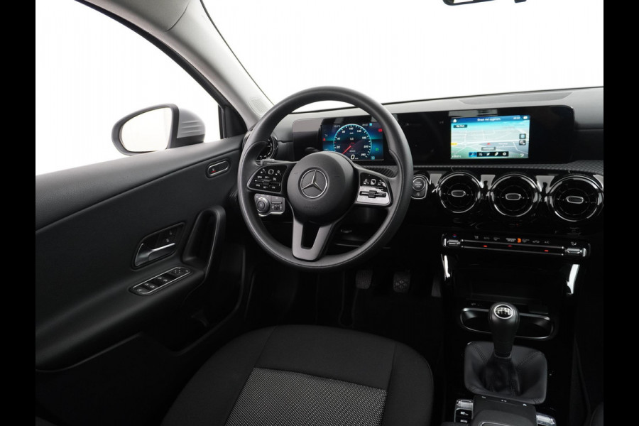 Mercedes-Benz A-Klasse 200 Ambition | STOELVERWARMING | RIJKLAARPRIJS INCL. 12 MND. BOVAGGARANTIE