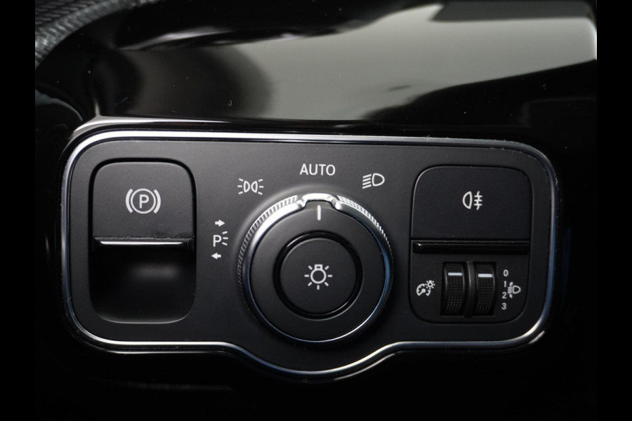 Mercedes-Benz A-Klasse 200 Ambition | STOELVERWARMING | RIJKLAARPRIJS INCL. 12 MND. BOVAGGARANTIE