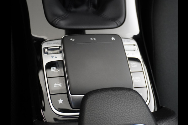 Mercedes-Benz A-Klasse 200 Ambition | STOELVERWARMING | RIJKLAARPRIJS INCL. 12 MND. BOVAGGARANTIE