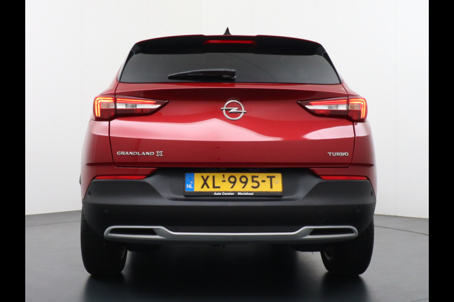 Opel Grandland X T131PK Trekhaak Camera Apple Carplay Android Auto Navi Bord-Herkenning Ecc Pdc 1/2 Leer koplampen adaptief Autom.Achterklep AGR- LaneAssist DAB Bluetooth Connected Led Licht-Regensensor Sensor dodehoek Business Executive 1ste Eigenaar 1.400kg trekvermogen Volledig Onderhouden! Euro 35.000 nieuw