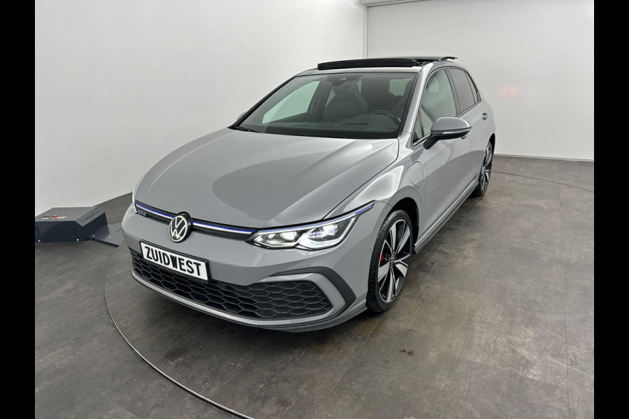 Volkswagen Golf 1.4 eHybrid GTE Pano IQ Sfeer Head Up